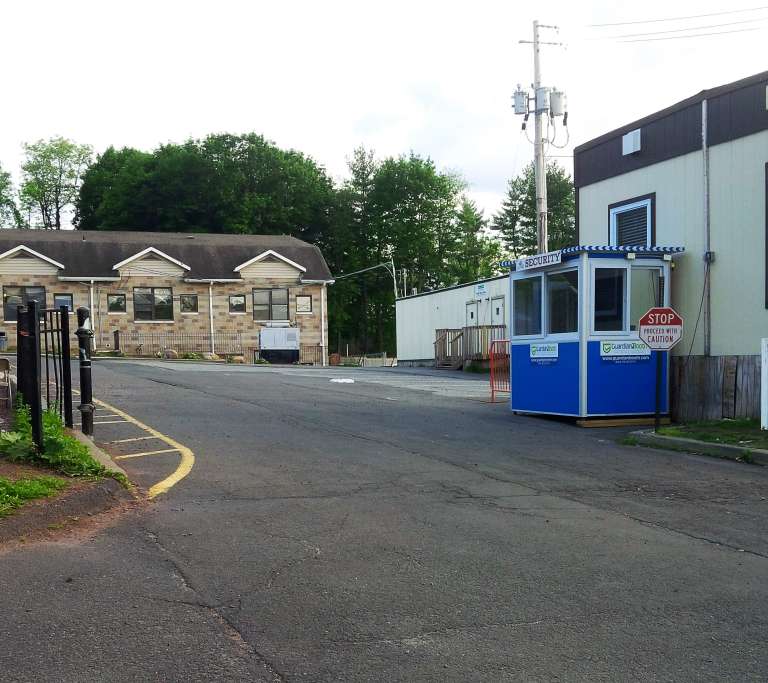 4×6 School Security Booth in Monsey, NY with Sliding Windows, Swing Door, Built-in AC, and Extra Desk